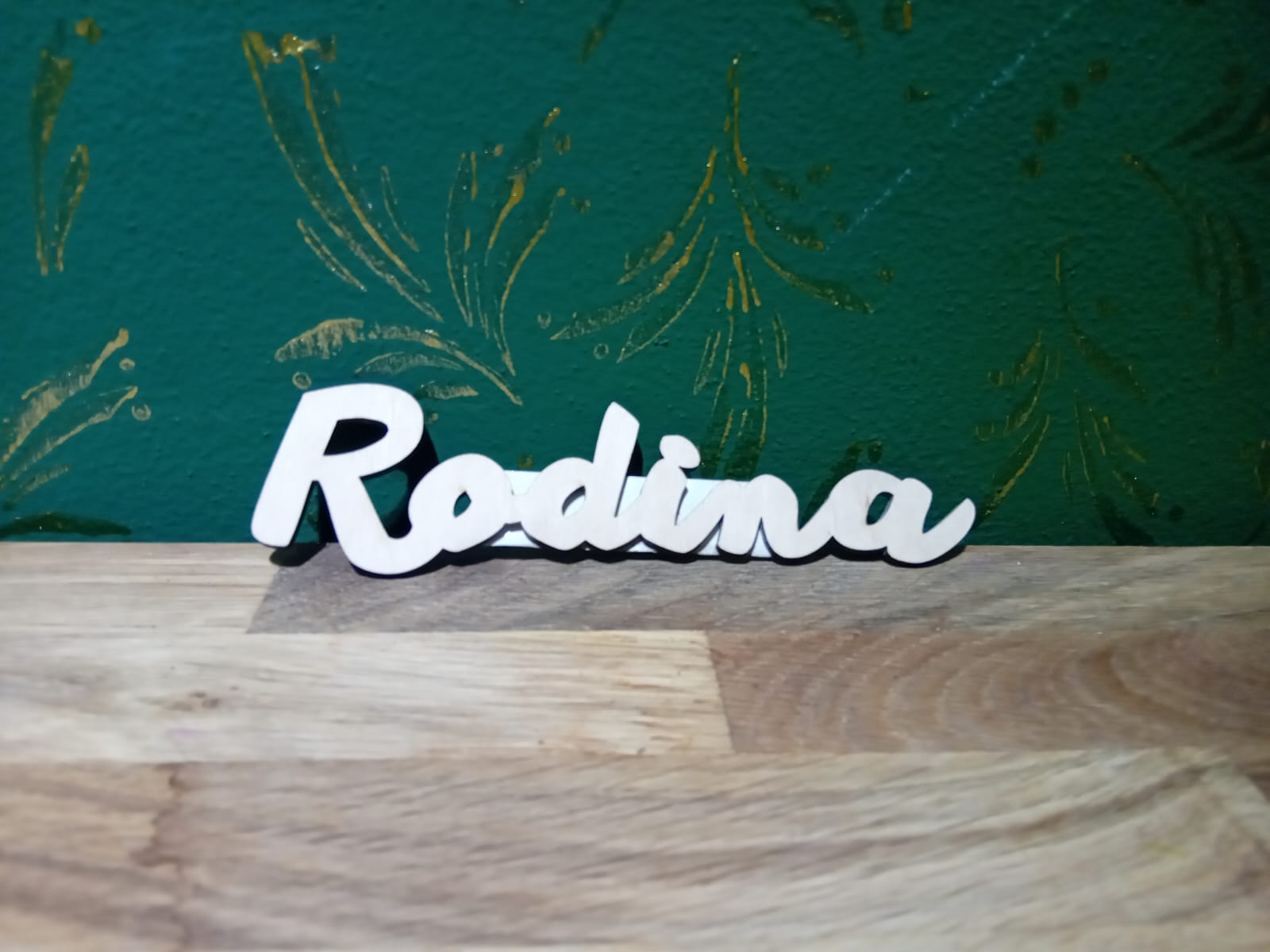 Dřevěný nápis-Rodina 