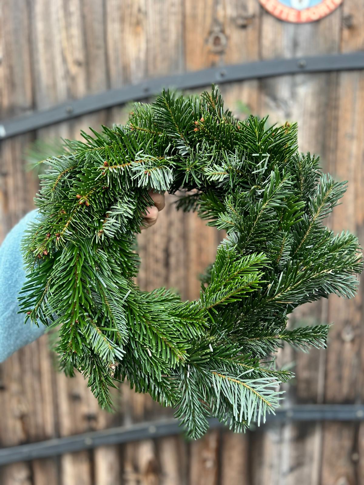 Věnec na dozdobení - jedle 