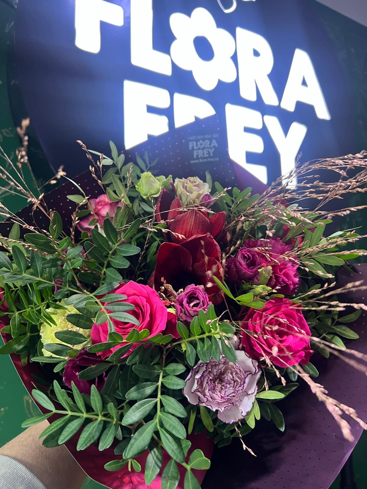 Zimní vázaná kytice