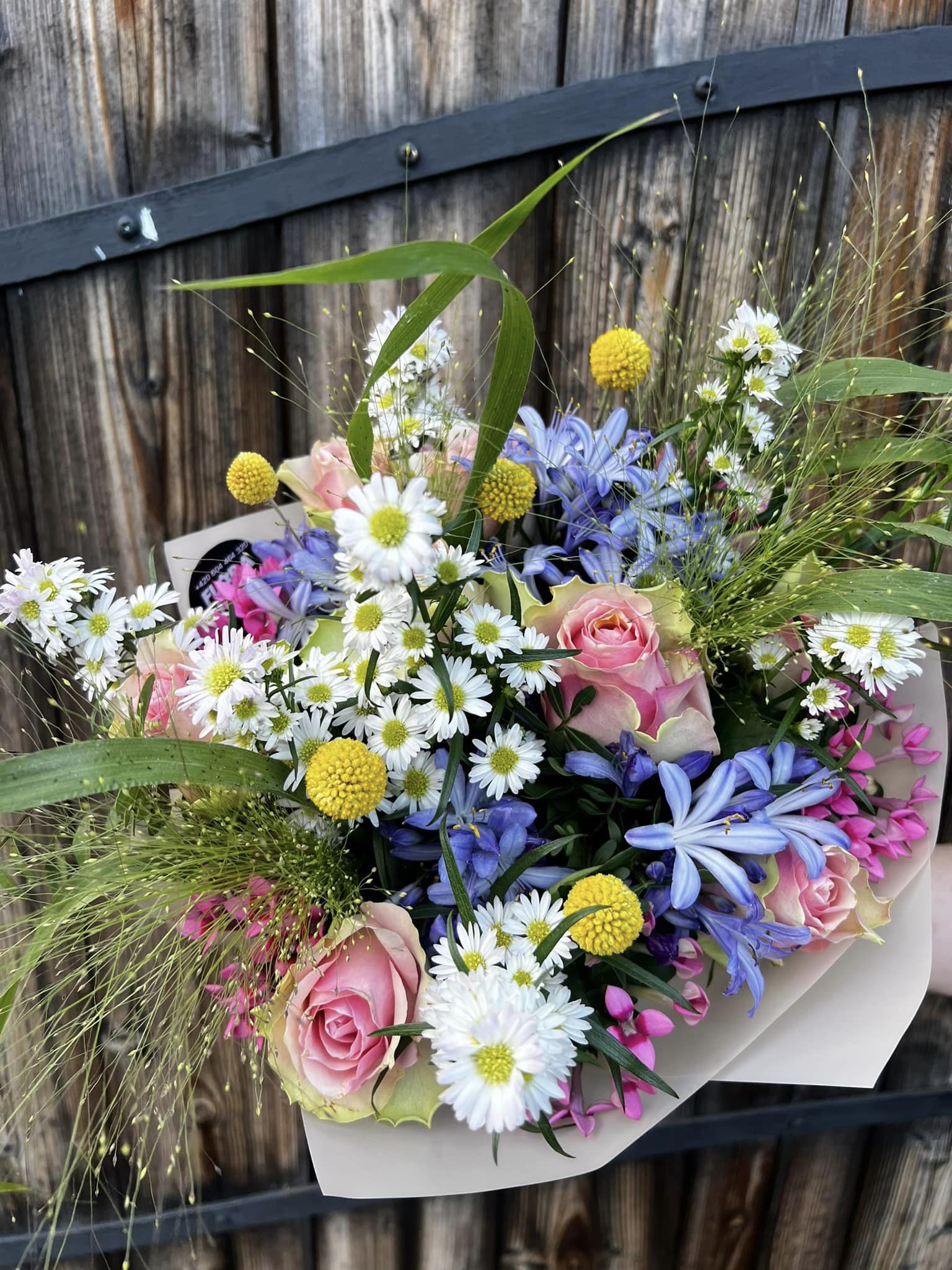 Vázaná kytice -louka