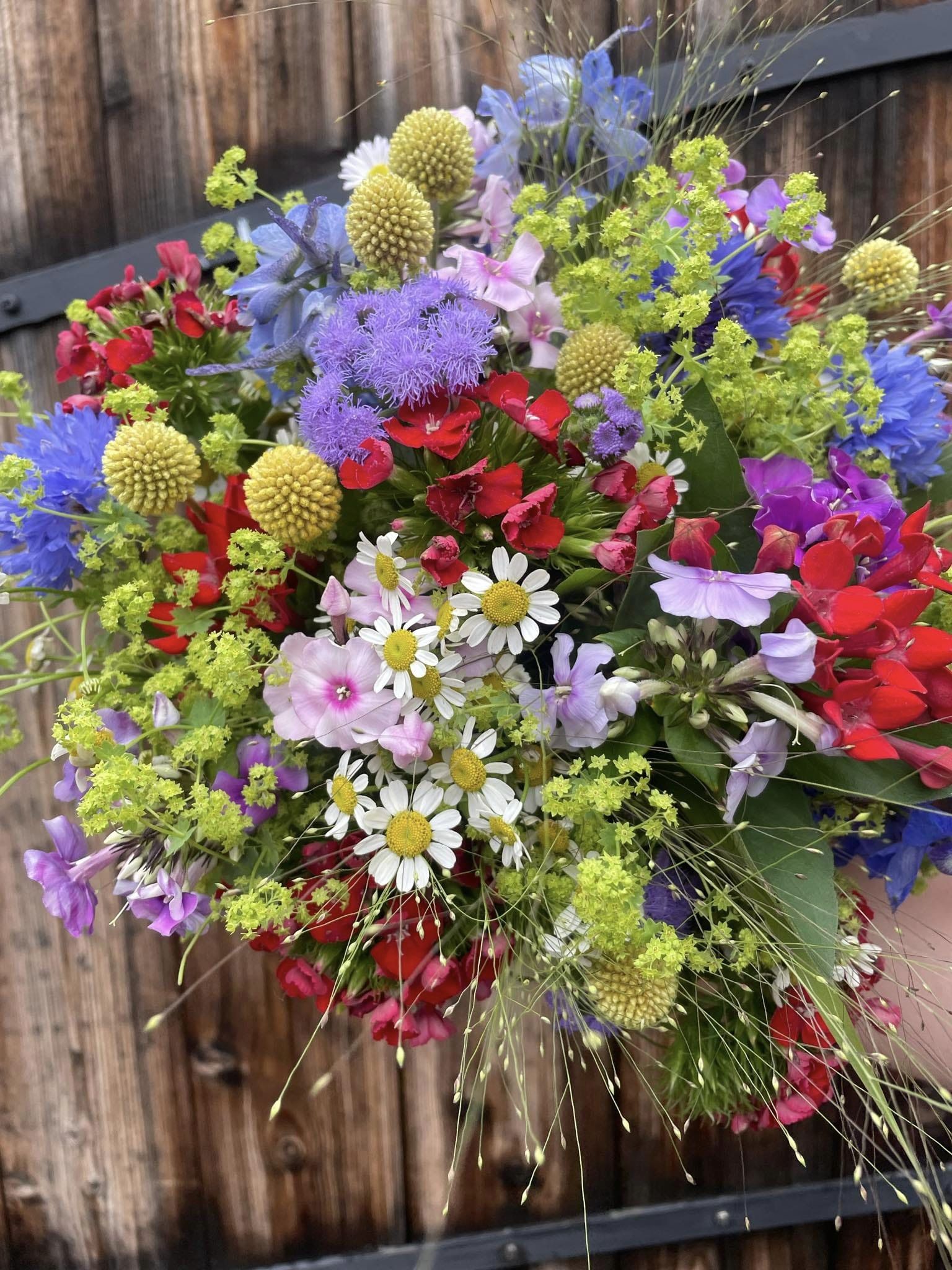 Vázaná kytice - louka