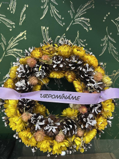 Dušičkový věnec ze slaměnek a šišek (Ø 25cm) ✨